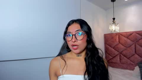 Snapshot of alessia_storm_ chatting on 05/14/26, 10:55 Alessia online show from 05/14/26, 10:55