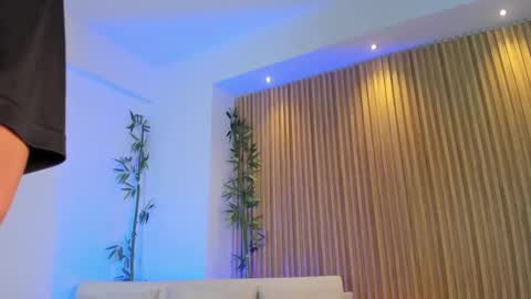 Alessia  Everyday From 0530 to 1430 Col Time online show from 10/08/25, 11:30