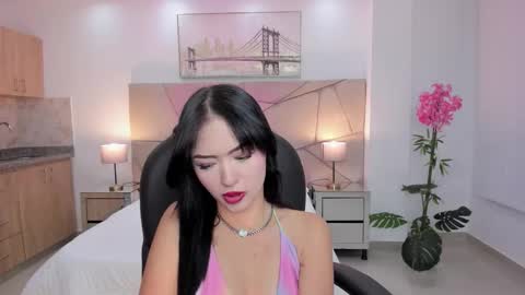 alessia_yorks online show from 10/01/25, 12:33