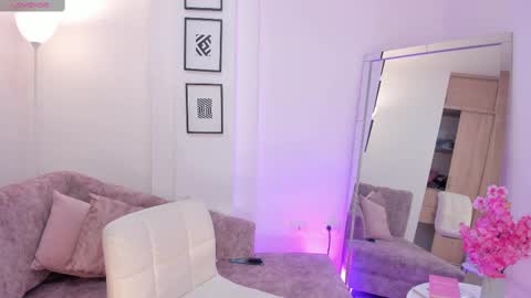 alessia_yorks online show from 10/14/25, 12:50