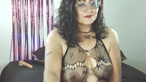 Snapshot of alessiabobs chatting on 02/04/25, 04:37 Allesiaboobs online show from 02/04/25, 04:37