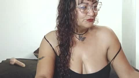 Snapshot of alessiabobs chatting on 06/07/26, 10:24 Allesiaboobs online show from 06/07/26, 10:24
