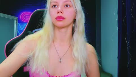 alessiacroft online show from 02/15/26, 03:58