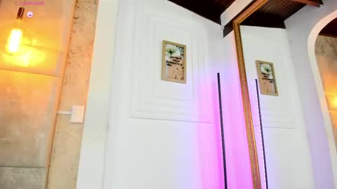 Snapshot of alessialondon chatting on 03/04/25, 09:51 Alessia online show from 03/04/25, 09:51