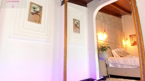 Snapshot of alessialondon chatting on 03/07/25, 06:46 Alessia online show from 03/07/25, 06:46