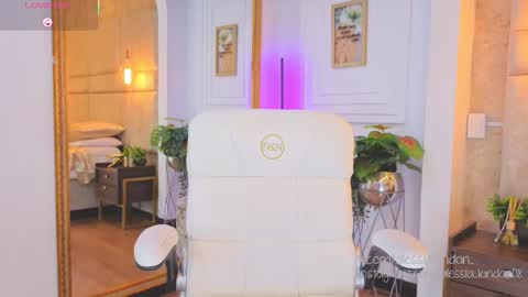 Snapshot of alessialondon chatting on 09/11/25, 04:45 Alessia online show from 09/11/25, 04:45