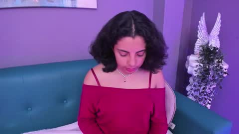 Snapshot of alessiia__ chatting on 12/23/25, 03:15 alessiia__ online show from 12/23/25, 03:15