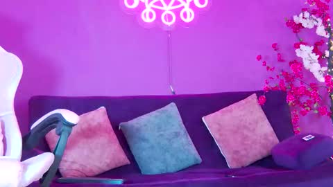 Snapshot of alessiovitale chatting on 11/24/25, 12:05 Alessio online show from 11/24/25, 12:05