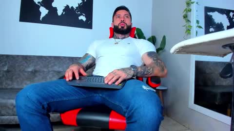 Snapshot of alessrose22 chatting on 02/19/26, 08:05 Aless Rose online show from 02/19/26, 08:05