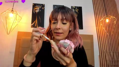 Aleszia online show from 10/03/25, 07:22