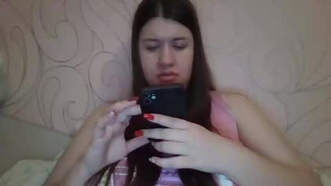 Snapshot of aletta_oushen chatting on 01/02/25, 12:57 Aletta Oushen online show from 01/02/25, 12:57