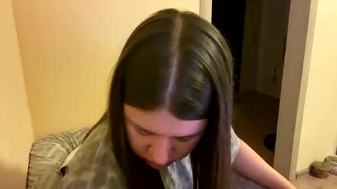 Snapshot of aletta_oushen chatting on 01/28/25, 04:08 Aletta Oushen online show from 01/28/25, 04:08