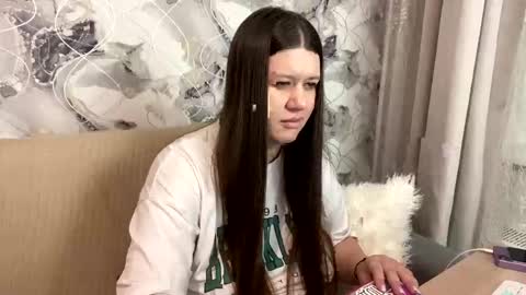 Snapshot of aletta_oushen chatting on 02/05/25, 02:16 Aletta Oushen online show from 02/05/25, 02:16