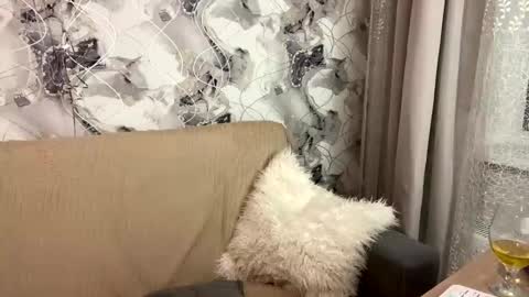 Snapshot of aletta_oushen chatting on 02/05/25, 06:26 Aletta Oushen online show from 02/05/25, 06:26