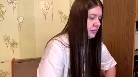 Snapshot of aletta_oushen chatting on 02/09/25, 01:46 Aletta Oushen online show from 02/09/25, 01:46