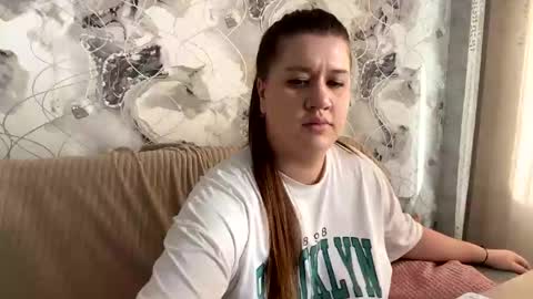 Snapshot of aletta_oushen chatting on 02/20/25, 09:22 Aletta Oushen online show from 02/20/25, 09:22