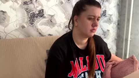 Snapshot of aletta_oushen chatting on 02/26/25, 06:37 Aletta Oushen online show from 02/26/25, 06:37