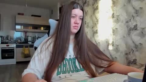 Snapshot of aletta_oushen chatting on 11/20/25, 09:42 Aletta Oushen online show from 11/20/25, 09:42