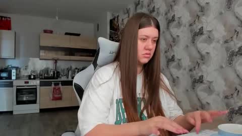 Snapshot of aletta_oushen chatting on 11/22/25, 05:50 Aletta Oushen online show from 11/22/25, 05:50