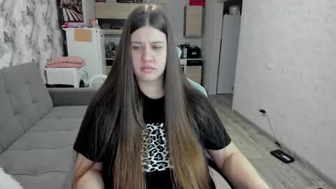 Snapshot of aletta_oushen chatting on 12/04/25, 10:13 Aletta Oushen online show from 12/04/25, 10:13