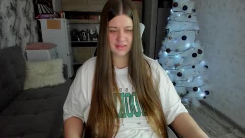 Snapshot of aletta_oushen chatting on 12/15/25, 09:57 Aletta Oushen online show from 12/15/25, 09:57