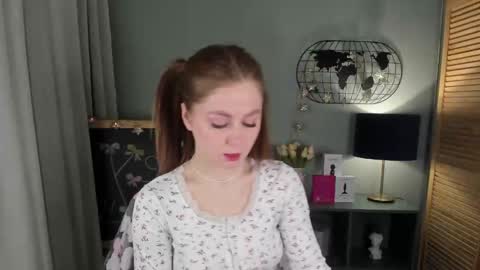 Snapshot of alettablacck chatting on 11/22/25, 01:15 alettablacck online show from 11/22/25, 01:15