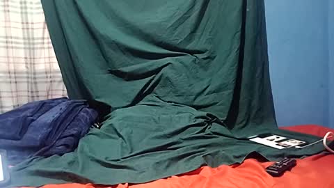 Snapshot of alex000w42394 chatting on 12/29/24, 03:54 alex000w42394 online show from 12/29/24, 03:54