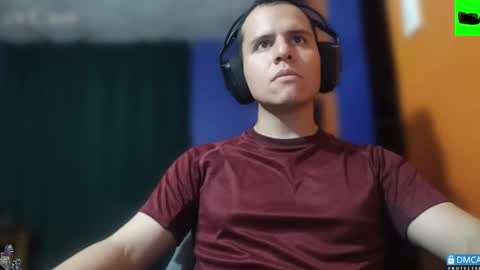 Snapshot of alex0397 chatting on 11/12/25, 01:17 alex0397 online show from 11/12/25, 01:17