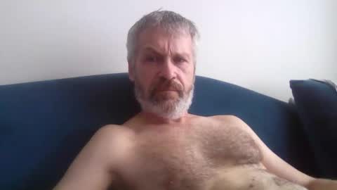 Snapshot of alex80581 chatting on 09/18/25, 06:26 Alexey online show from 09/18/25, 06:26