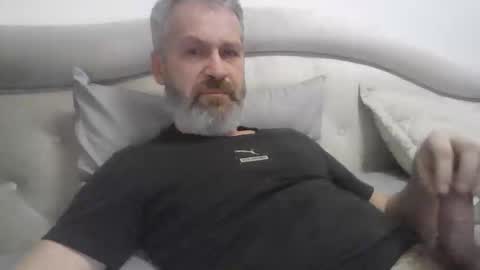 Snapshot of alex80581 chatting on 11/14/25, 08:18 Alexey online show from 11/14/25, 08:18