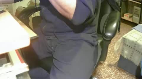 Snapshot of alex81pv1981 chatting on 01/18/25, 10:06 alex81pv1981 online show from 01/18/25, 10:06