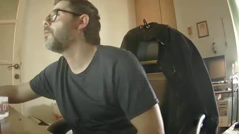 Snapshot of alex81pv1981 chatting on 03/11/25, 08:09 alex81pv1981 online show from 03/11/25, 08:09