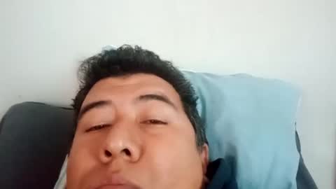 Snapshot of alex840012 chatting on 01/12/25, 08:57 Alex84 online show from 01/12/25, 08:57