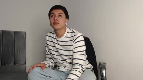 Owen online show from 11/18/25, 01:44