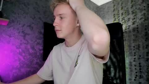 Snapshot of alex__sweet chatting on 11/01/25, 06:59 your Alex online show from 11/01/25, 06:59