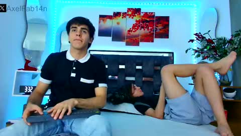 Snapshot of alex_and_fabian chatting on 01/15/25, 10:02 sneider online show from 01/15/25, 10:02