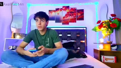 Snapshot of alex_and_fabian chatting on 01/26/25, 06:27 sneider online show from 01/26/25, 06:27