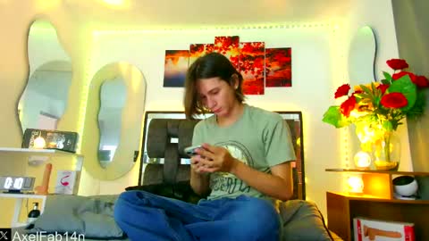 Snapshot of alex_and_fabian chatting on 02/09/25, 06:47 sneider online show from 02/09/25, 06:47