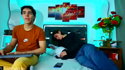 Snapshot of alex_and_fabian chatting on 02/22/25, 06:41 sneider online show from 02/22/25, 06:41