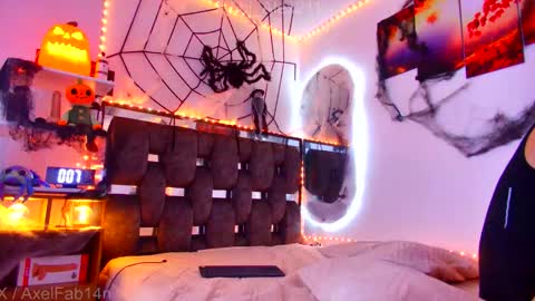 Snapshot of alex_and_fabian chatting on 10/26/25, 09:31 sneider online show from 10/26/25, 09:31