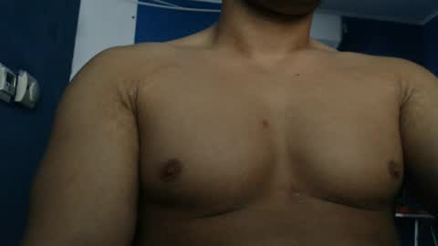 Snapshot of alex_blu chatting on 07/04/26, 12:11 Alex online show from 07/04/26, 12:11