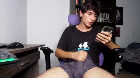 Snapshot of alex_connorr chatting on 11/06/25, 03:29 alex_connorr online show from 11/06/25, 03:29