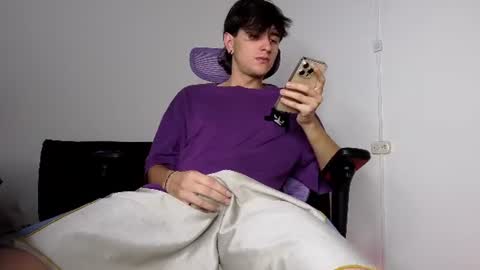 alex_connorr online show from 08/05/26, 12:02