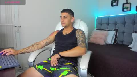 Snapshot of alex_cute77 chatting on 02/03/25, 12:14 alex online show from 02/03/25, 12:14