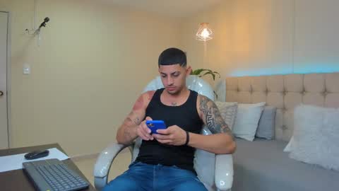Snapshot of alex_cute77 chatting on 03/03/25, 12:16 alex online show from 03/03/25, 12:16