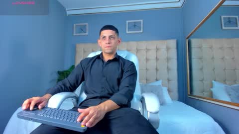 Snapshot of alex_cute77 chatting on 09/18/25, 11:12 alex online show from 09/18/25, 11:12