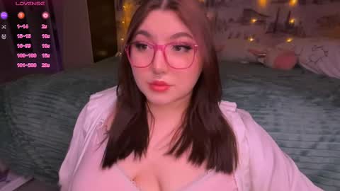 Snapshot of alex_dreams_ chatting on 01/04/25, 04:11 Alex online show from 01/04/25, 04:11