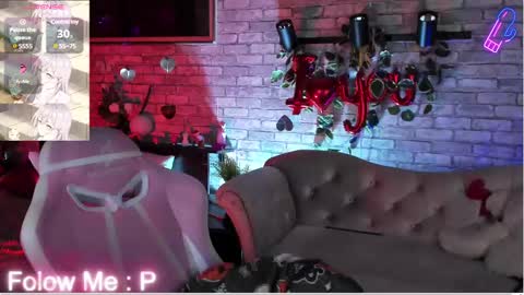 Snapshot of alex_howell chatting on 03/06/25, 08:37 alex_howell online show from 03/06/25, 08:37