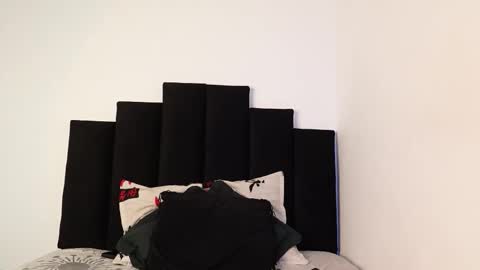 alex_mark_ online show from 11/05/25, 07:36