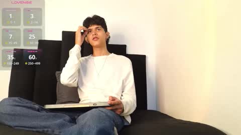 alex_mark_ online show from 12/15/25, 01:37